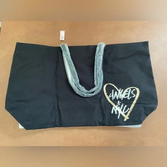 ✨NEW✨VICTORIA SECRET LARGE CANVAS EXCLUSIVE ANGEL TOTE BAG - GOLD START NYC 2018 - Picture 3 of 10